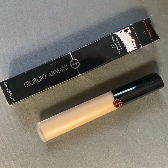 Giorgio Armani Other - Giorgio Armani concealer